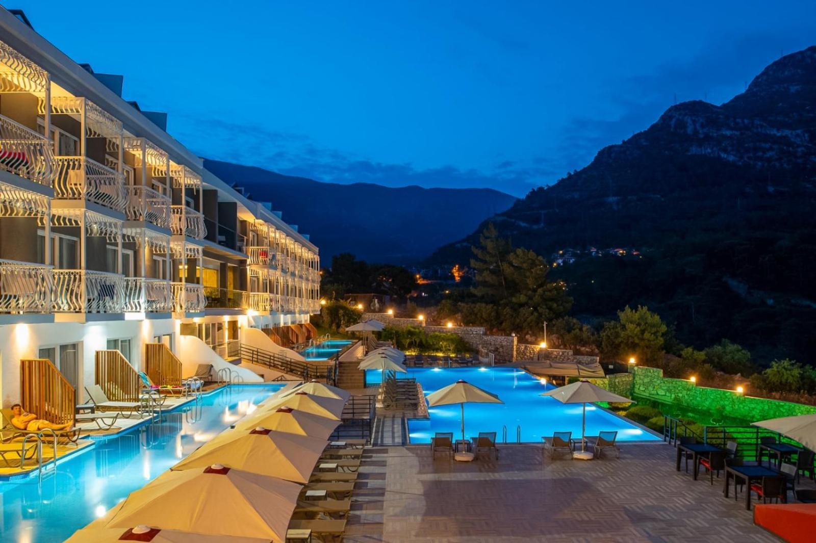 Ramada By Wyndham Fethiye Oludeniz Adult Only Hotel Exterior foto