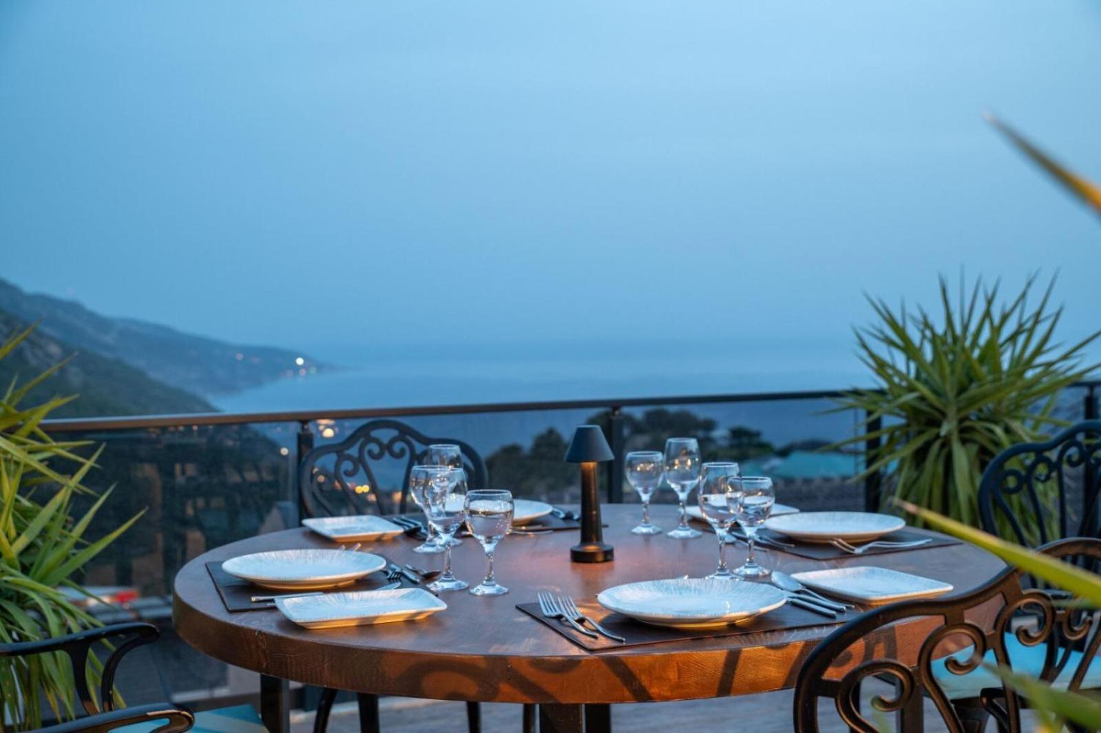 Ramada By Wyndham Fethiye Oludeniz Adult Only Hotel Exterior foto