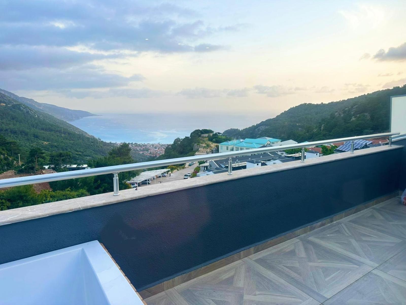 Ramada By Wyndham Fethiye Oludeniz Adult Only Hotel Exterior foto