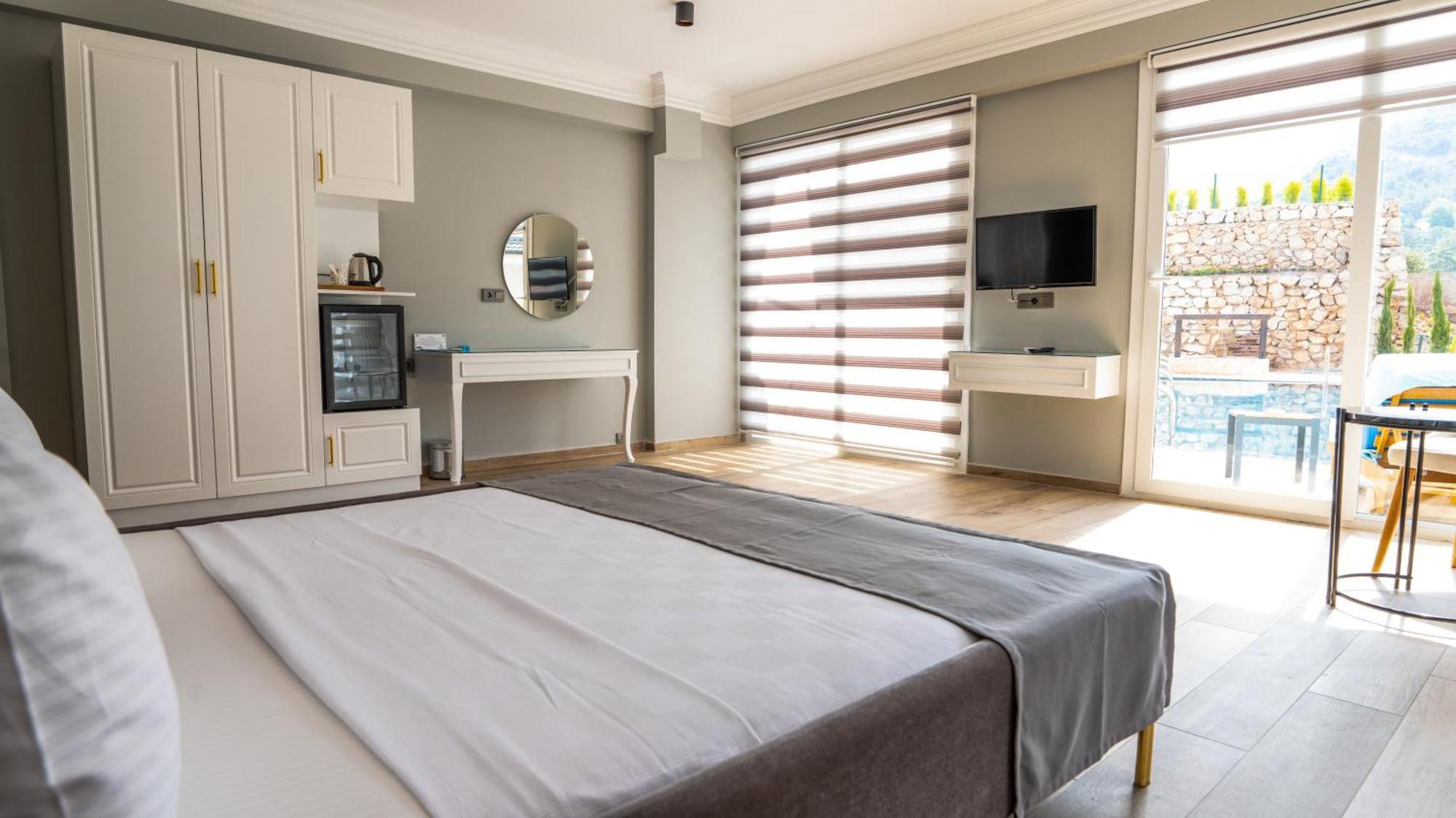 Ramada By Wyndham Fethiye Oludeniz Adult Only Hotel Exterior foto