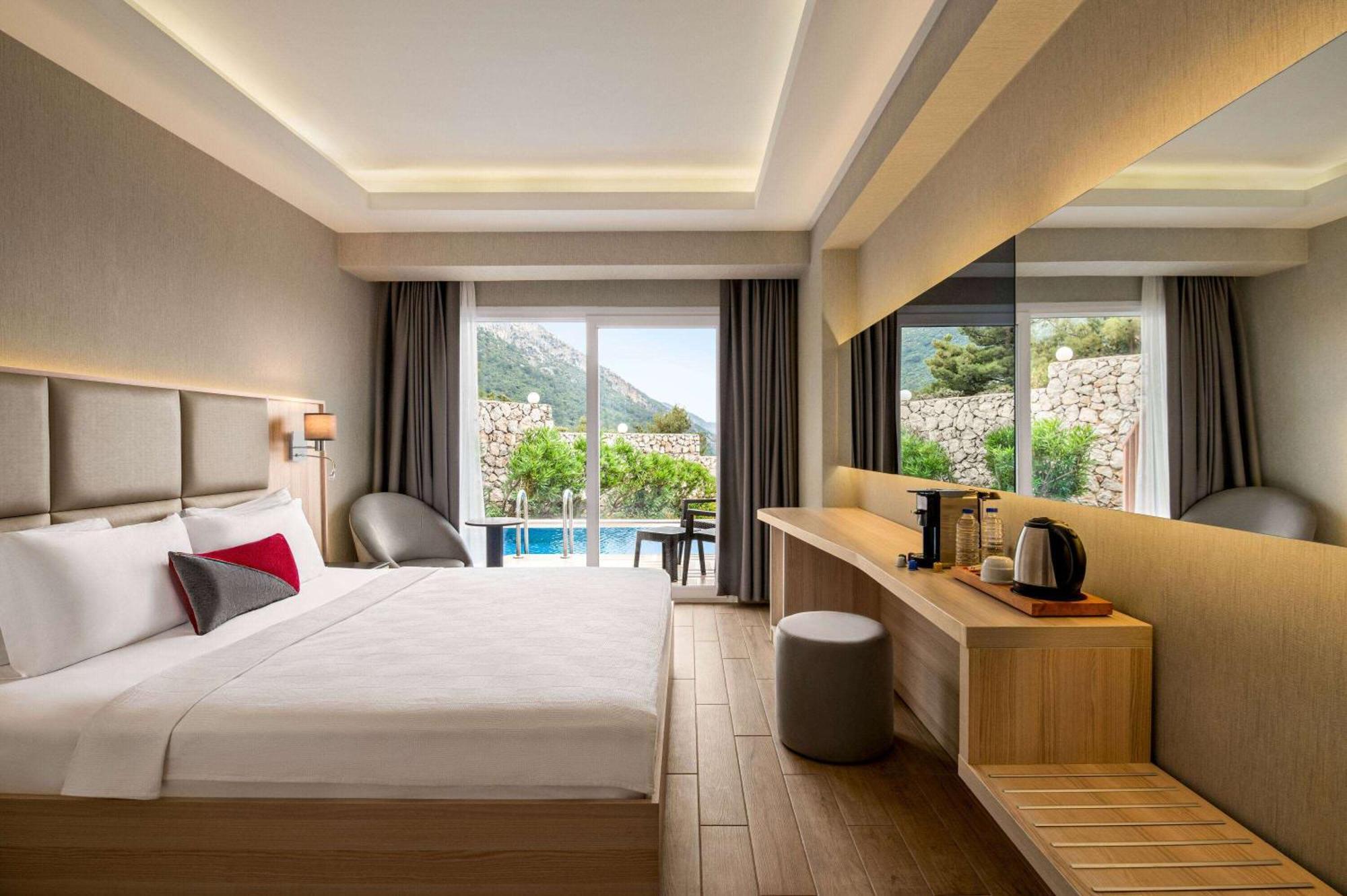 Ramada By Wyndham Fethiye Oludeniz Adult Only Hotel Exterior foto