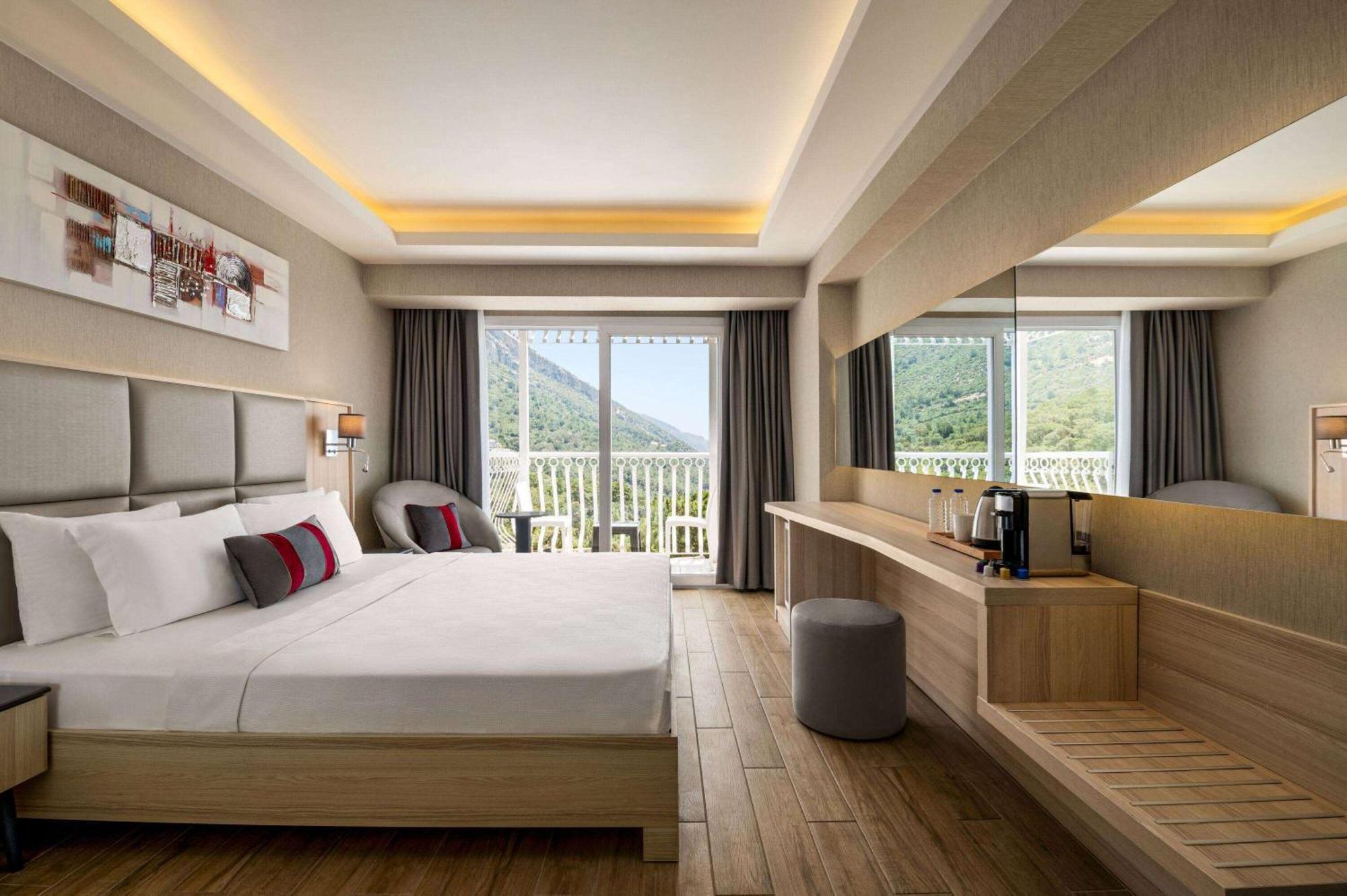 Ramada By Wyndham Fethiye Oludeniz Adult Only Hotel Exterior foto