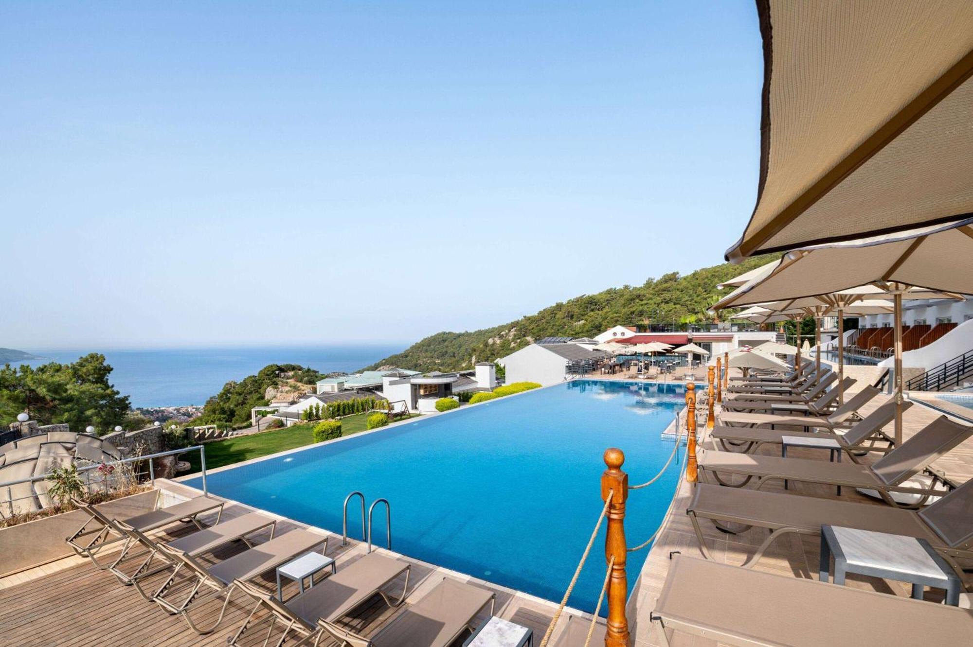 Ramada By Wyndham Fethiye Oludeniz Adult Only Hotel Exterior foto