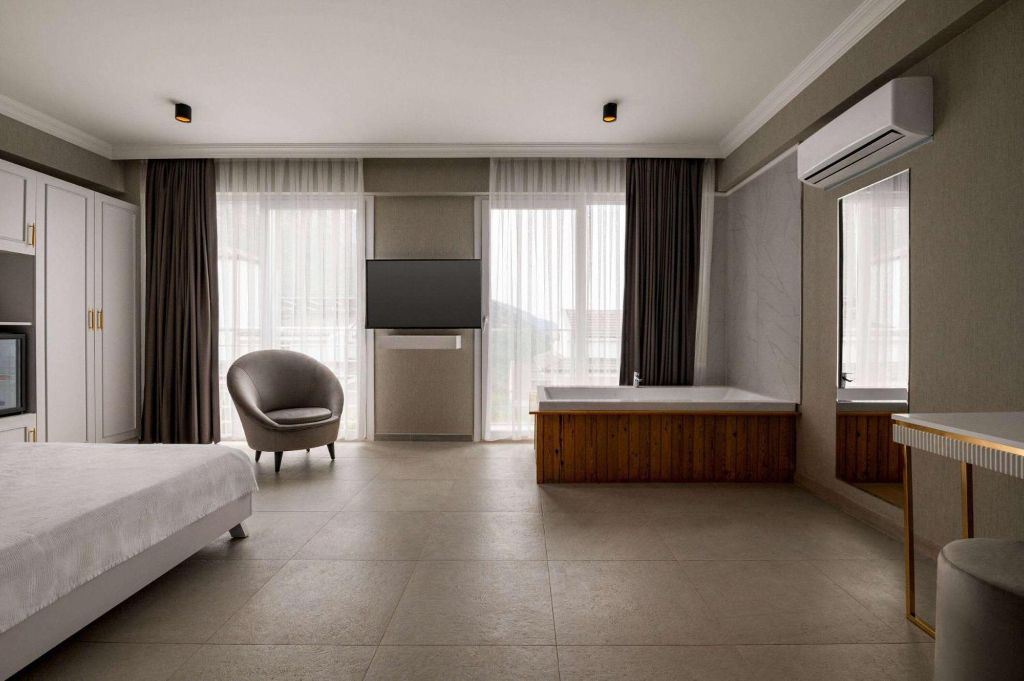 Ramada By Wyndham Fethiye Oludeniz Adult Only Hotel Exterior foto